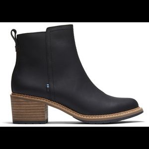 NWT Tom’s Stacked Heel Booties - SUPER comfy! TTS